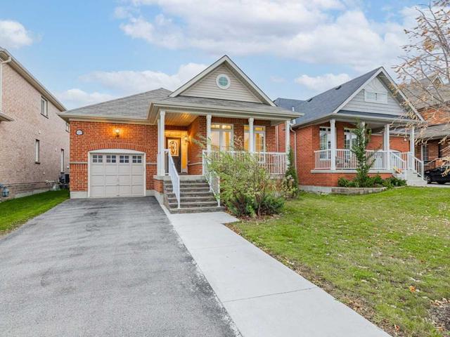 1403 Butler St, House detached with 2 bedrooms, 3 bathrooms and 4 parking in Innisfil ON | Image 1