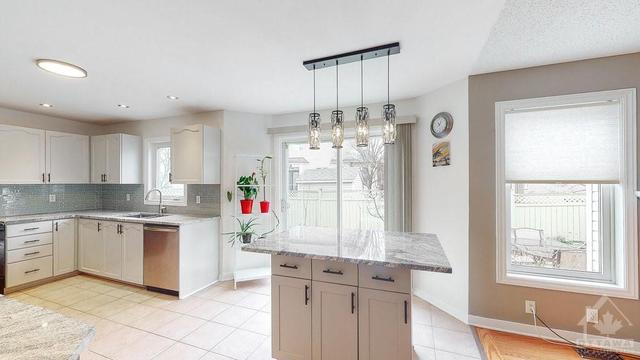 102 Craig Henry Drive, House detached with 4 bedrooms, 3 bathrooms and 4 parking in Ottawa ON | Image 7