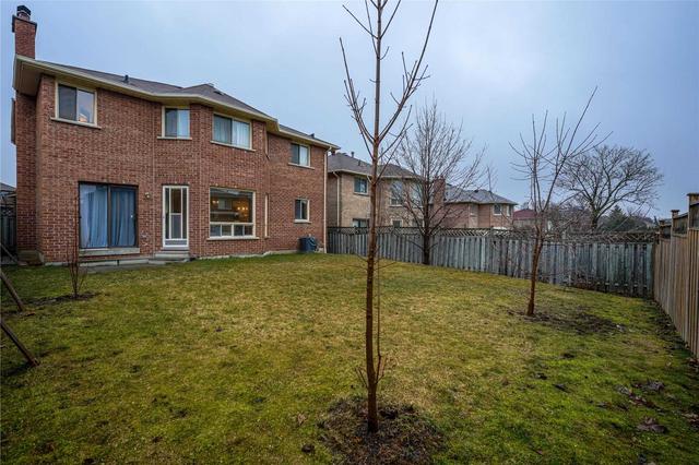 490 Sundown Cres, House detached with 4 bedrooms, 3 bathrooms and 6 parking in Pickering ON | Image 32