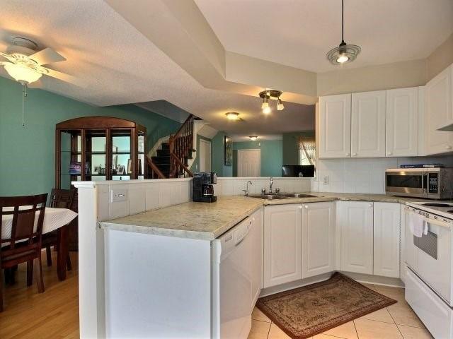 864 Nesting Way, House attached with 3 bedrooms, 2 bathrooms and 2 parking in Ottawa ON | Image 10