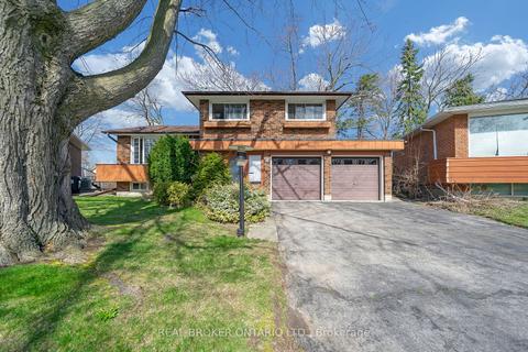 53 Castlemere Cres, House detached with 3 bedrooms, 2 bathrooms and 4 parking in Toronto ON | Card Image