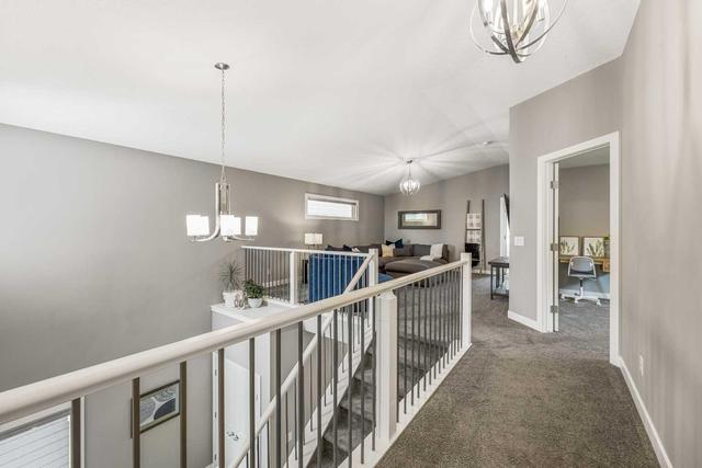 84 Crestbrook Way Sw, House detached with 4 bedrooms, 2 bathrooms and 4 parking in Calgary AB | Image 30