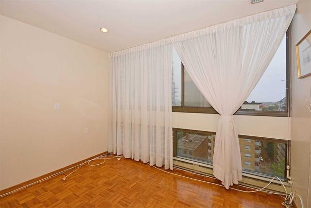 1102 - 150 Heath St W, Condo with 3 bedrooms, 3 bathrooms and 3 parking in Toronto ON | Image 8