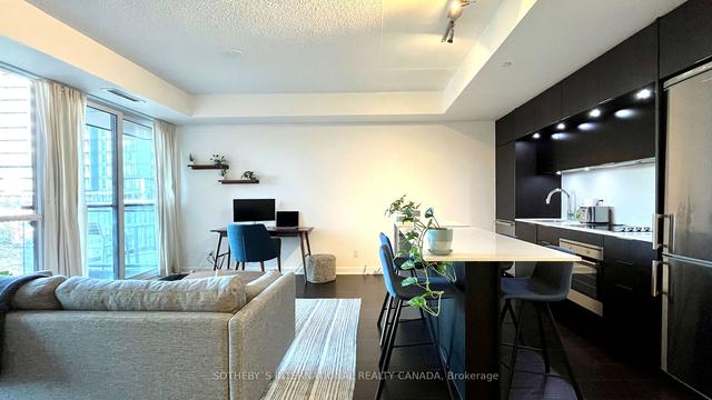 526 - 170 Sumach St, Condo with 1 bedrooms, 1 bathrooms and 2 parking in Toronto ON | Image 1