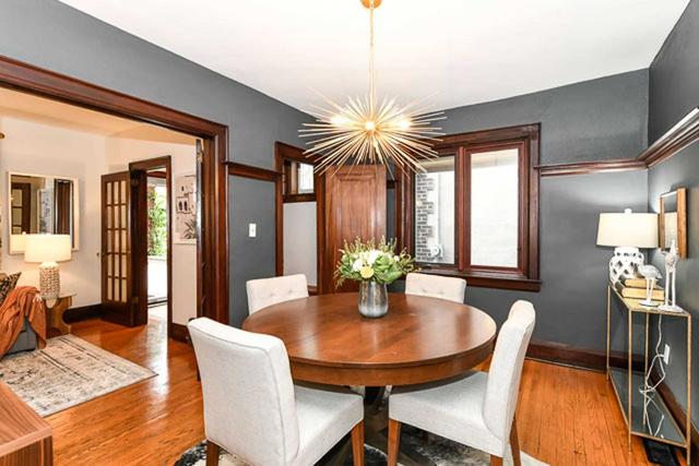 249 Gainsborough Rd, House detached with 2 bedrooms, 1 bathrooms and 1 parking in Toronto ON | Image 23