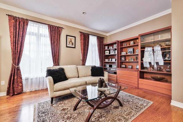 108 Danielson Crt, House detached with 4 bedrooms, 4 bathrooms and 7 parking in Mississauga ON | Image 39