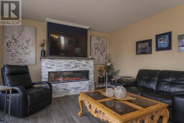 680 Dalhousie Dr, House detached with 4 bedrooms, 3 bathrooms and null parking in Thunder Bay ON | Image 11