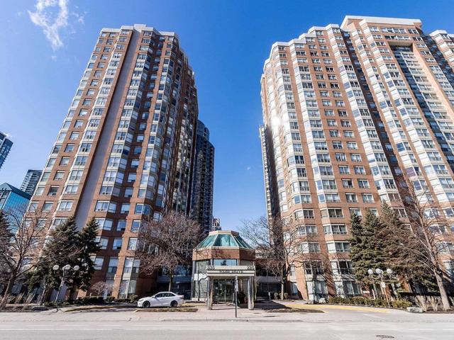 2006 - 335 Webb Dr, Condo with 2 bedrooms, 2 bathrooms and 1 parking in Mississauga ON | Image 1