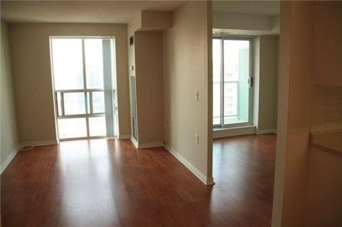 lph03 - 22 Olive Ave, Condo with 1 bedrooms, 1 bathrooms and 1 parking in Toronto ON | Image 3