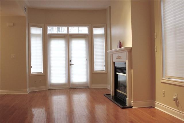 Th25 - 2 Rean Dr, Townhouse with 2 bedrooms, 3 bathrooms and 1 parking in Toronto ON | Image 5