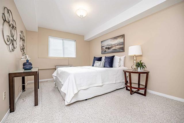 207 - 126 Bell Farm Rd, Condo with 2 bedrooms, 2 bathrooms and 1 parking in Barrie ON | Image 9