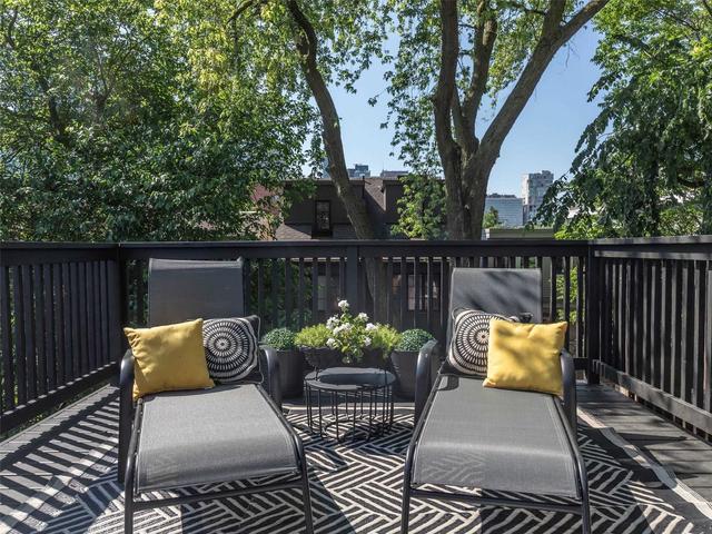 29 Hillsboro Ave, House semidetached with 2 bedrooms, 3 bathrooms and 0 parking in Toronto ON | Image 21