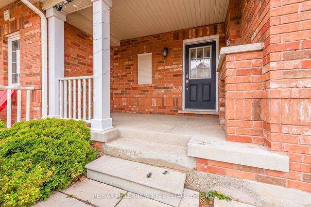 653 Gervais Terr, House attached with 3 bedrooms, 3 bathrooms and 2 parking in Milton ON | Image 12