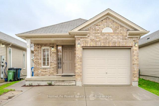 12 Schiedel Dr, House detached with 3 bedrooms, 2 bathrooms and 3 parking in Guelph ON | Image 1