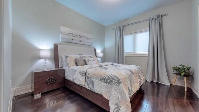 97 Lindbergh Dr, House detached with 5 bedrooms, 5 bathrooms and 6 parking in Vaughan ON | Image 24