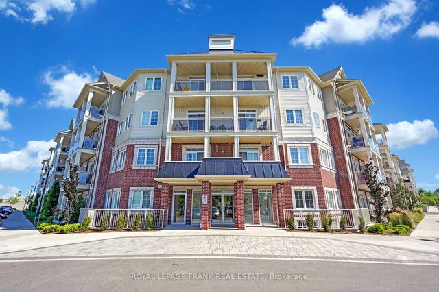 124 - 84 Aspen Springs Dr, Condo with 2 bedrooms, 2 bathrooms and 2 parking in Clarington ON | Image 1