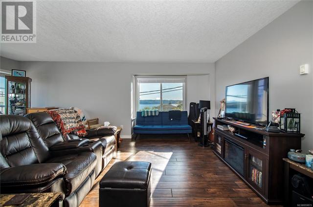 102 - 501 9th Ave, Condo with 2 bedrooms, 1 bathrooms and 23 parking in Campbell River BC | Image 7
