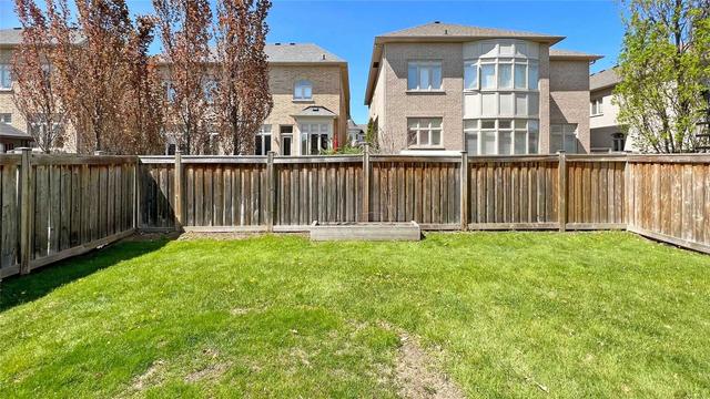 32 Wardlaw Pl, House detached with 4 bedrooms, 3 bathrooms and 4 parking in Vaughan ON | Image 31