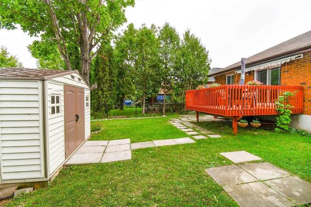 8 Warner Rd, House detached with 3 bedrooms, 3 bathrooms and 6 parking in Barrie ON | Image 24