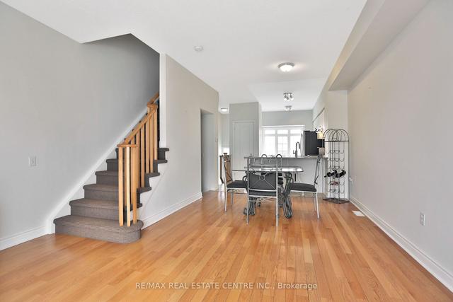 15 - 5080 Fairview St, House attached with 2 bedrooms, 2 bathrooms and 2 parking in Burlington ON | Image 2