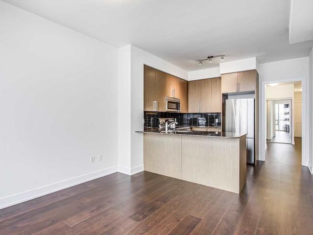 3005 - 23 Sheppard Ave E, Condo with 3 bedrooms, 2 bathrooms and 1 parking in Toronto ON | Image 4
