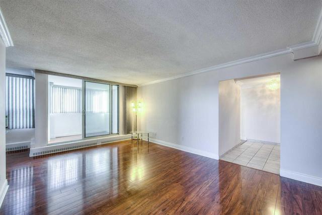 903 - 5 Vicora Linkway, Condo with 3 bedrooms, 2 bathrooms and 1 parking in Toronto ON | Image 6
