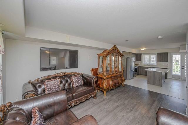 6 - 122 Watson Pkwy, Townhouse with 3 bedrooms, 3 bathrooms and 2 parking in Guelph ON | Image 20