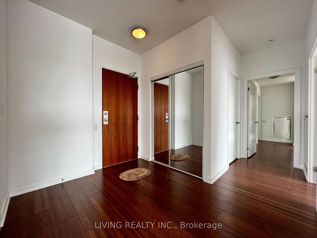 1907 - 30 Canterbury Pl, Condo with 2 bedrooms, 3 bathrooms and 2 parking in Toronto ON | Image 3