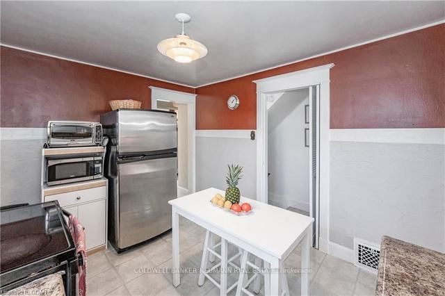600 York Rd, House detached with 2 bedrooms, 1 bathrooms and 15.5 parking in Guelph ON | Image 3