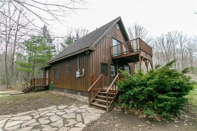 2096 Bruce Road 9, House detached with 3 bedrooms, 1 bathrooms and 12 parking in Northern Bruce Peninsula ON | Image 23