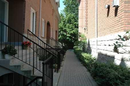 th21 - 228 St George St, Townhouse with 2 bedrooms, 1 bathrooms and 1 parking in Toronto ON | Image 1