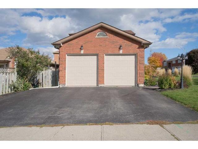 2 Lewis Dr, House detached with 3 bedrooms, 3 bathrooms and 5 parking in Orillia ON | Image 14