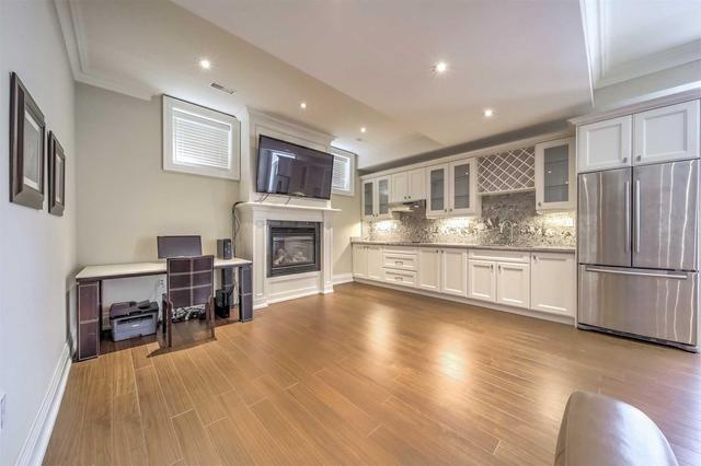 185B Horsham Ave, House detached with 4 bedrooms, 5 bathrooms and 3 parking in Toronto ON | Image 15