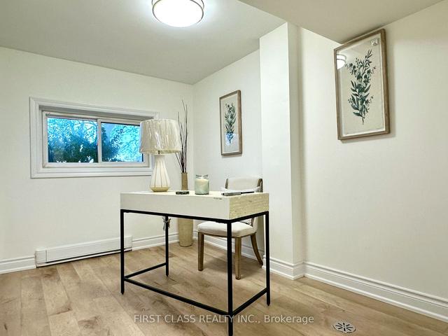 814 - 22 Tandridge Cres, Townhouse with 3 bedrooms, 2 bathrooms and 2 parking in Toronto ON | Image 11