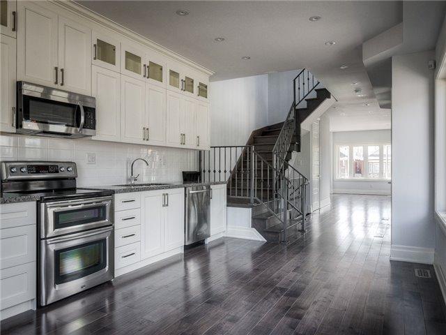 245 Donlands Ave, House detached with 3 bedrooms, 3 bathrooms and 1 parking in Toronto ON | Image 5