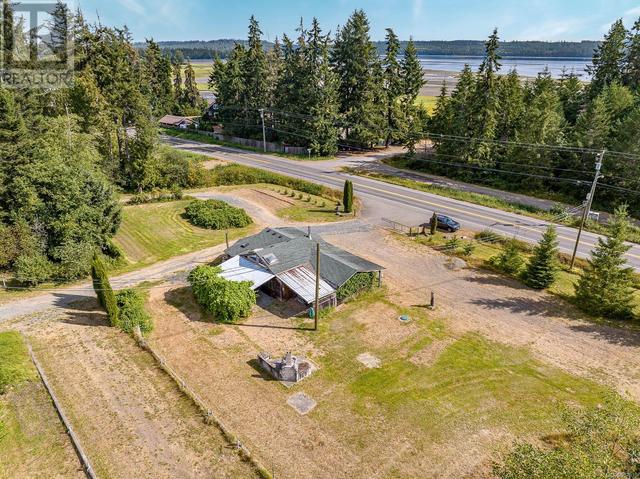 8185 Island Hwy S, House detached with 4 bedrooms, 4 bathrooms and 6 parking in Comox Valley A BC | Image 48