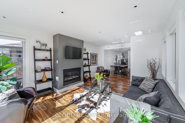 7 Ashwood Cres, House detached with 4 bedrooms, 5 bathrooms and 6 parking in Toronto ON | Image 7