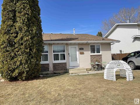 4806 55 Av, House semidetached with 3 bedrooms, 1 bathrooms and null parking in Beaumont AB | Card Image
