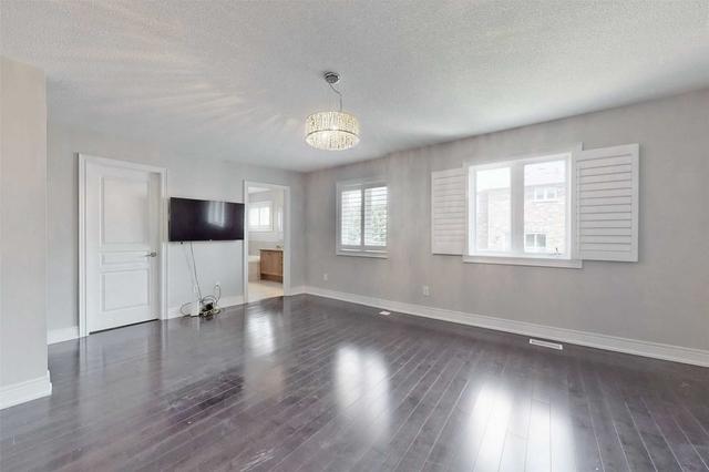 8 Wintam Pl, House detached with 5 bedrooms, 5 bathrooms and 4 parking in Markham ON | Image 13