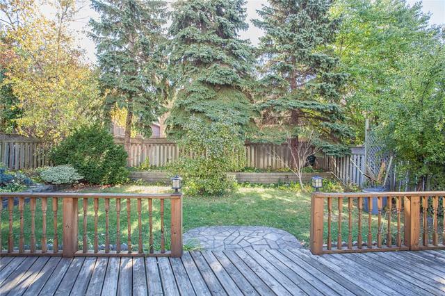 27 Tristan Cres, House detached with 4 bedrooms, 4 bathrooms and 4 parking in Toronto ON | Image 18