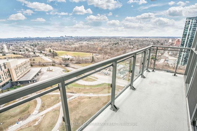 1706 - 15 Lynch St, Condo with 2 bedrooms, 2 bathrooms and 2 parking in Brampton ON | Image 16