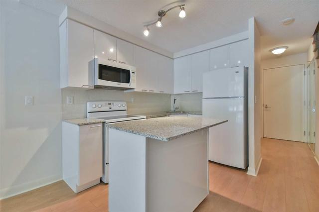 Th104 - 15 Bruyeres Mews, Condo with 2 bedrooms, 2 bathrooms and 1 parking in Toronto ON | Image 3