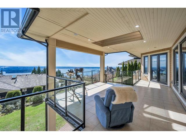 2336 Kadlec Court, House detached with 7 bedrooms, 7 bathrooms and 4 parking in West Vancouver BC | Image 8