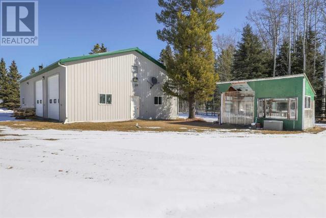 25 Country Meadows Drive, House detached with 4 bedrooms, 2 bathrooms and null parking in Clearwater County AB | Image 25