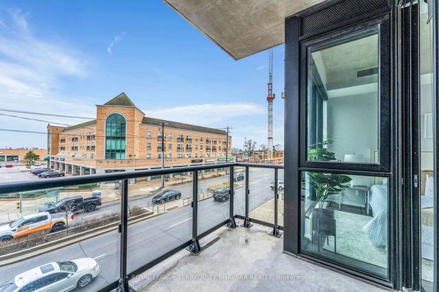 214 - 7 Smith Cres, Condo with 2 bedrooms, 1 bathrooms and 1 parking in Toronto ON | Image 11