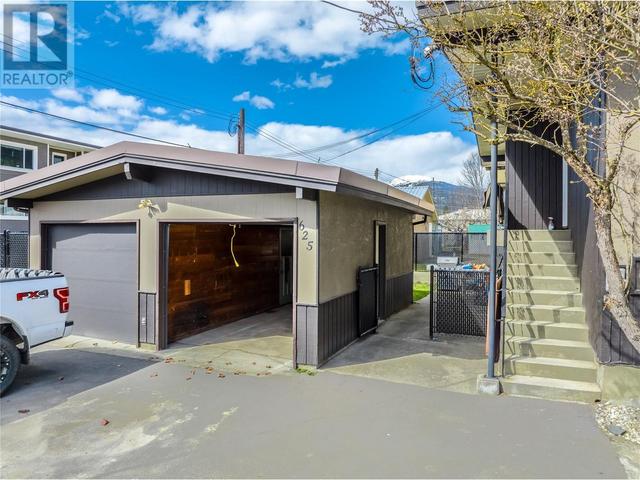 625 Fifth Street E, House detached with 6 bedrooms, 3 bathrooms and 7 parking in Revelstoke BC | Image 29