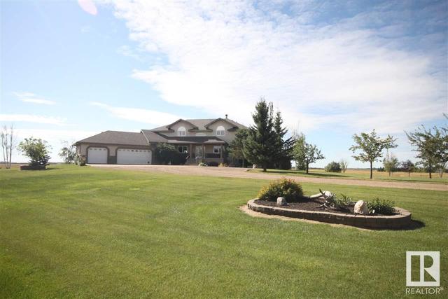54517 Range Road 260, House detached with 6 bedrooms, 4 bathrooms and null parking in Sturgeon County AB | Image 12