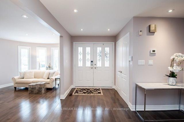 427 Empress Ave, House detached with 5 bedrooms, 4 bathrooms and 4 parking in Toronto ON | Image 25