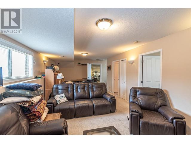 49 Lakeshore Drive, House detached with 3 bedrooms, 3 bathrooms and 2 parking in Vernon BC | Image 28