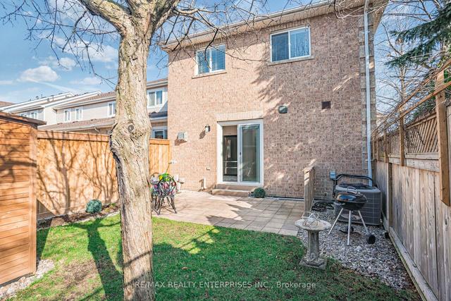 10 - 1239 Upper Village Dr, Townhouse with 3 bedrooms, 3 bathrooms and 2 parking in Mississauga ON | Image 33